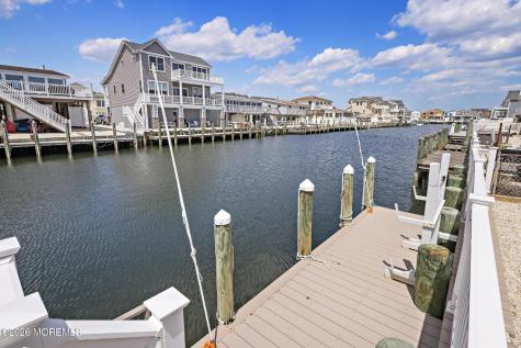 20 George Drive Manahawkin NJ 08050