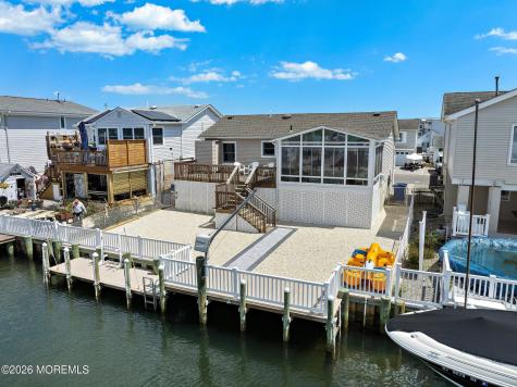 20 George Drive Manahawkin NJ 08050