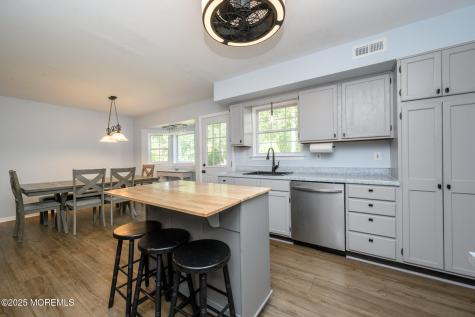 3 Teri Court Jackson NJ 08527