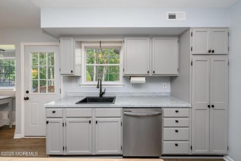 3 Teri Court Jackson NJ 08527