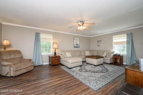 3 Teri Court Jackson NJ 08527