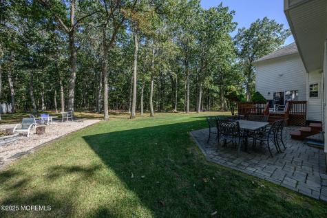 3 Teri Court Jackson NJ 08527