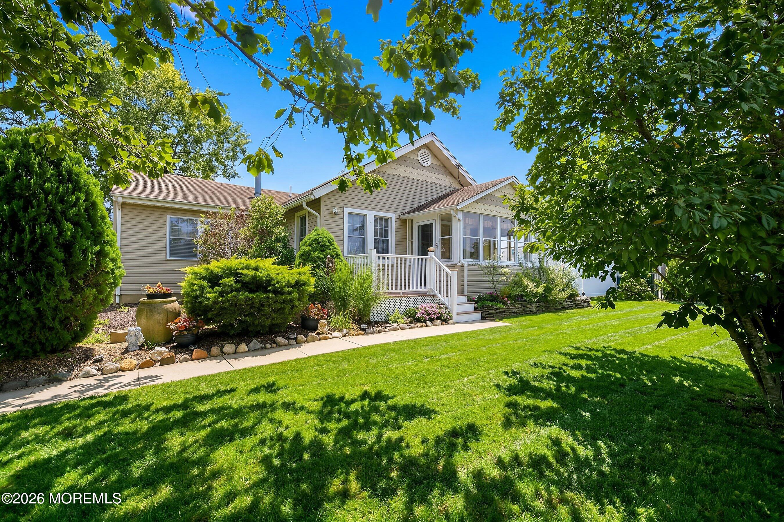 726 Forepeak Avenue Beachwood NJ 08722