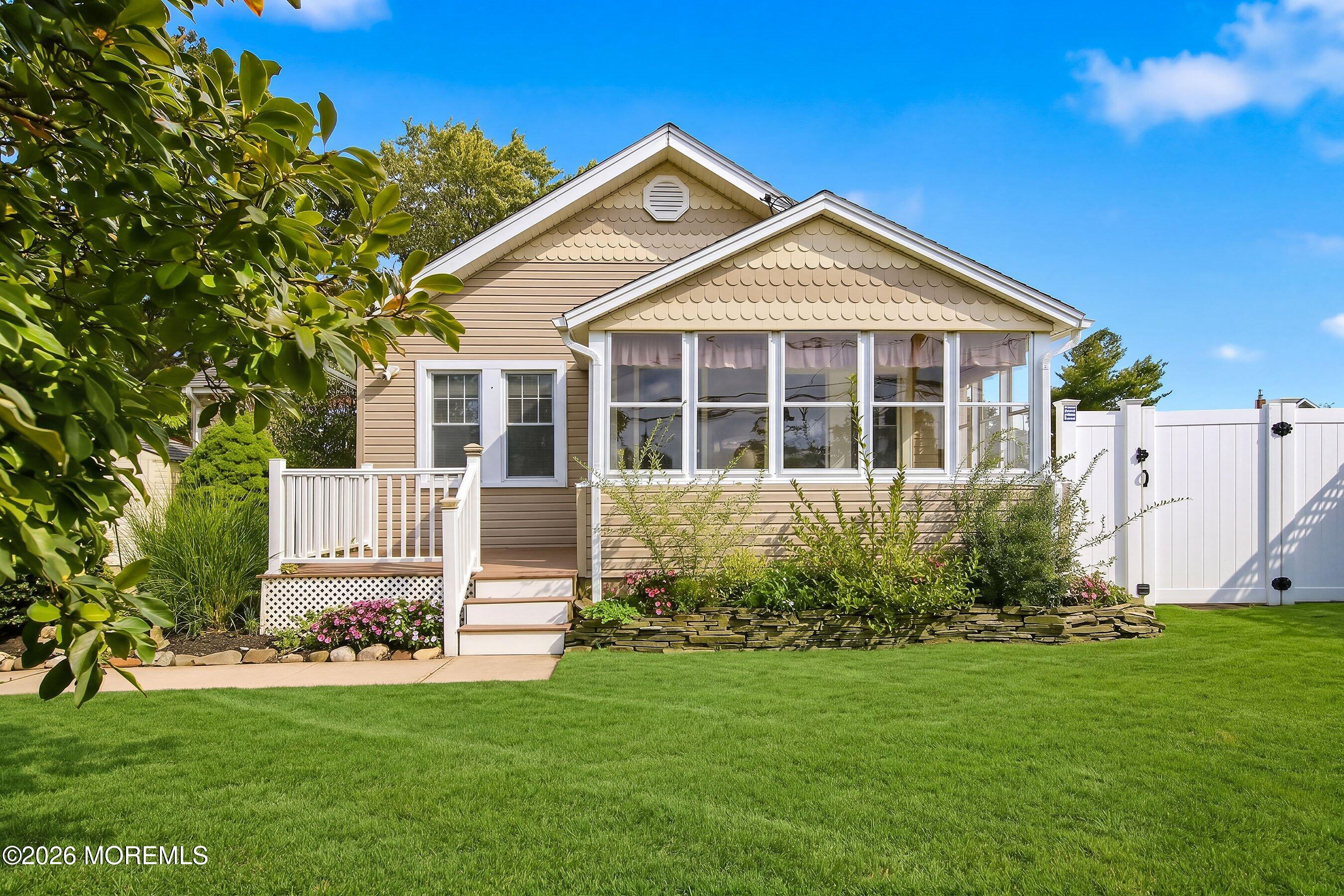 726 Forepeak Avenue Beachwood NJ 08722