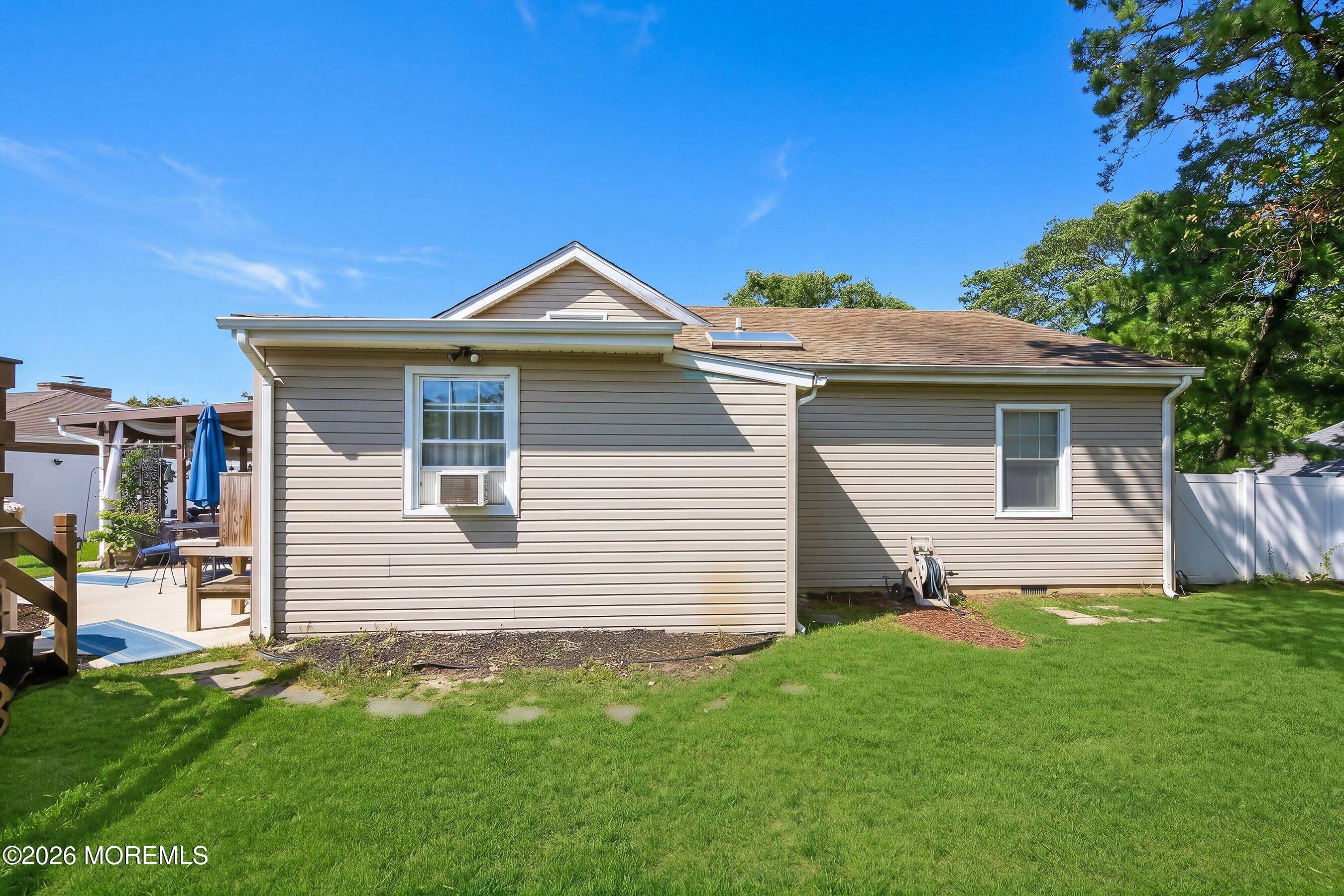 726 Forepeak Avenue Beachwood NJ 08722
