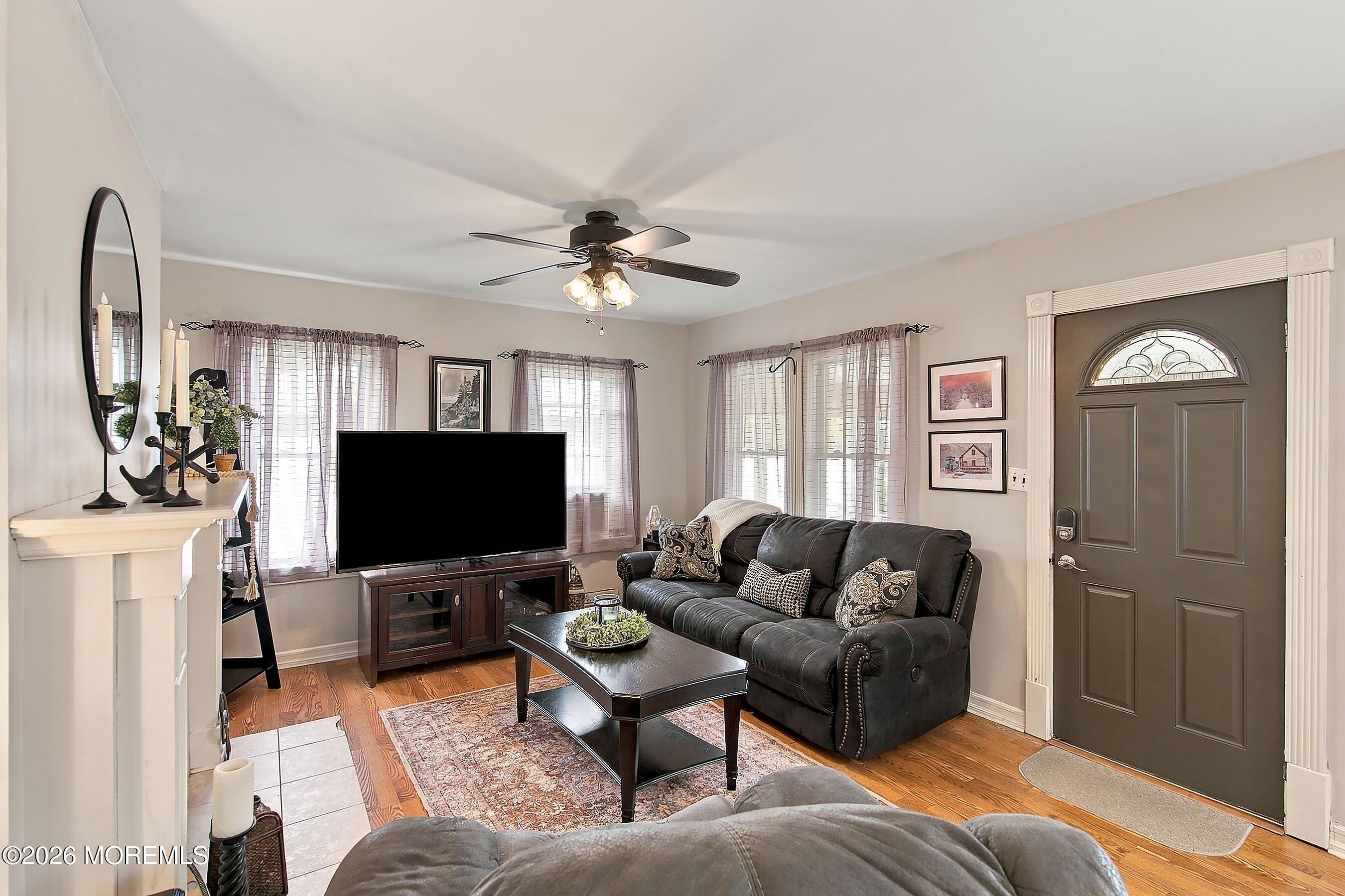 726 Forepeak Avenue Beachwood NJ 08722