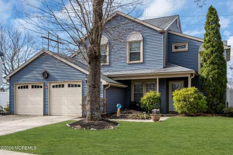 41 Concord Circle Howell NJ 07731