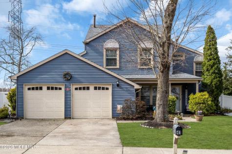41 Concord Circle Howell NJ 07731