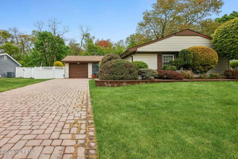 6 Wister Place Matawan NJ 07747