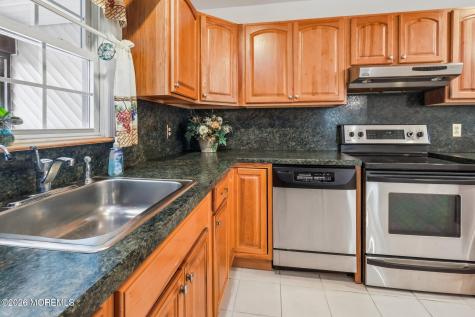 6 Wister Place Matawan NJ 07747