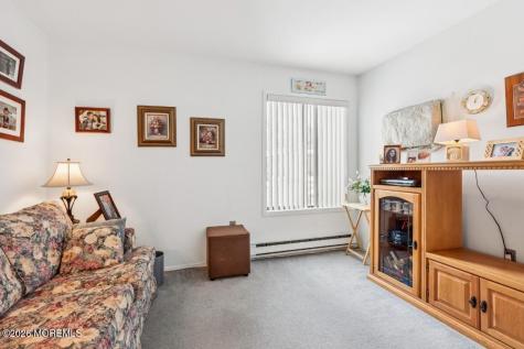 162 Cross Slope Court Manalapan NJ 07726