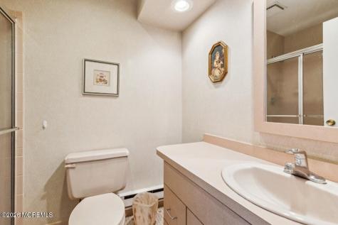162 Cross Slope Court Manalapan NJ 07726