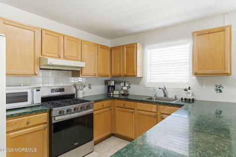 14 Woodstock Drive Toms River NJ 08757