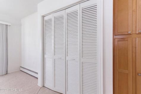14 Woodstock Drive Toms River NJ 08757