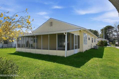14 Woodstock Drive Toms River NJ 08757