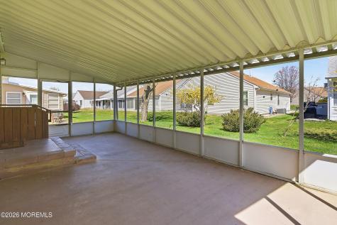 14 Woodstock Drive Toms River NJ 08757