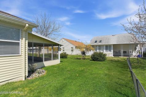 14 Woodstock Drive Toms River NJ 08757