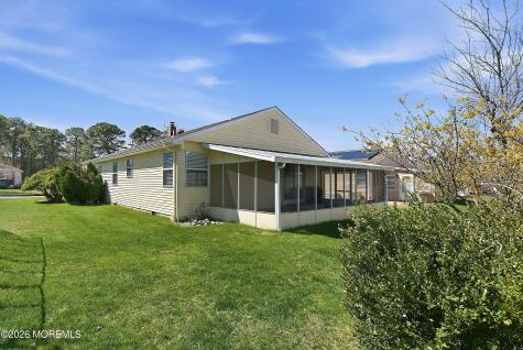 14 Woodstock Drive Toms River NJ 08757