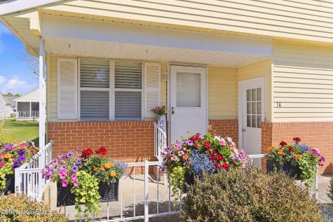 14 Woodstock Drive Toms River NJ 08757