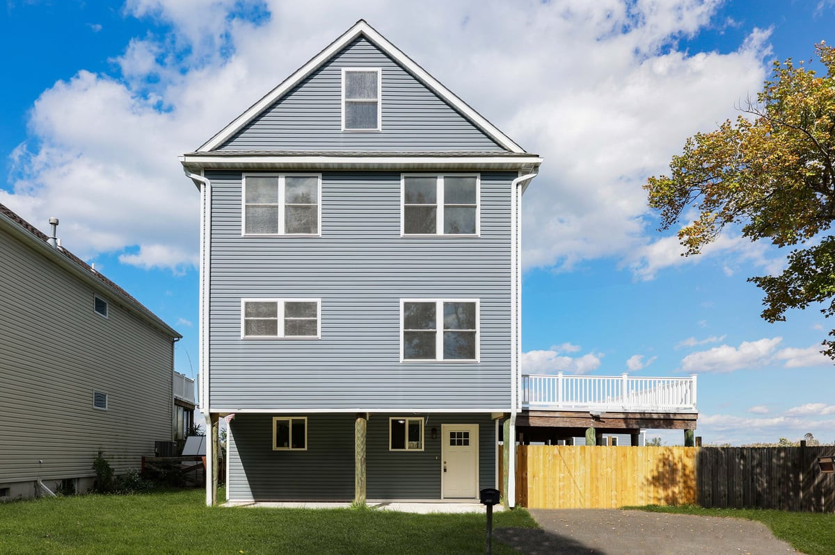 227 Bay Avenue Leonardo NJ 07737