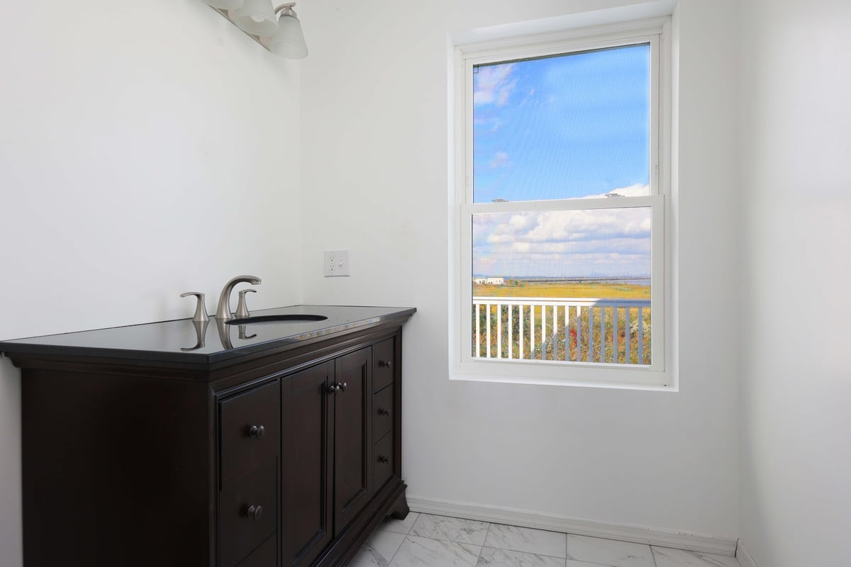 227 Bay Avenue Leonardo NJ 07737