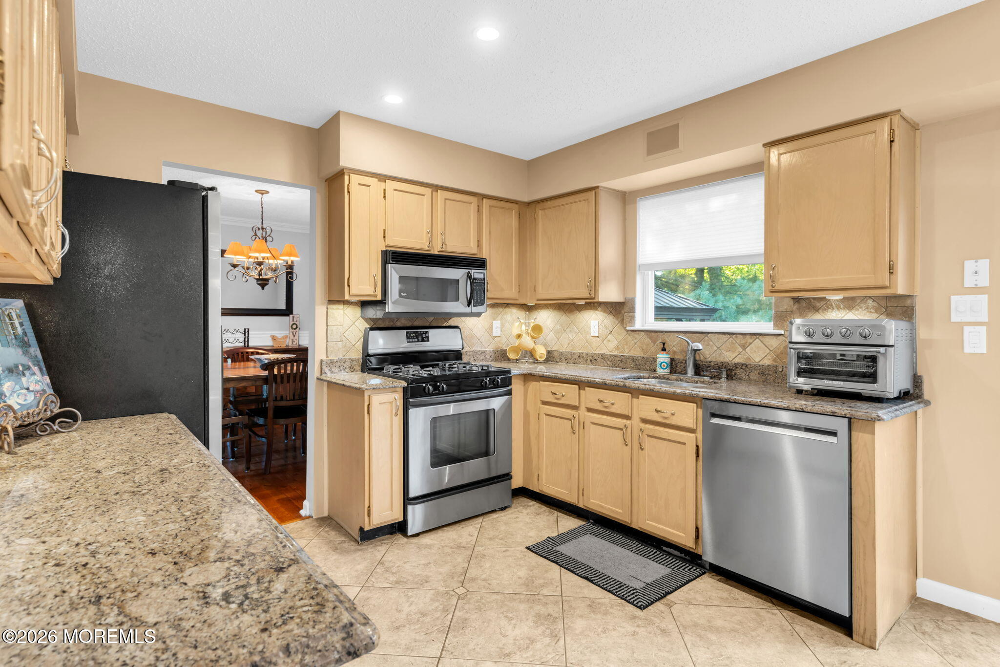 38 Hyer Court Aberdeen NJ 07747