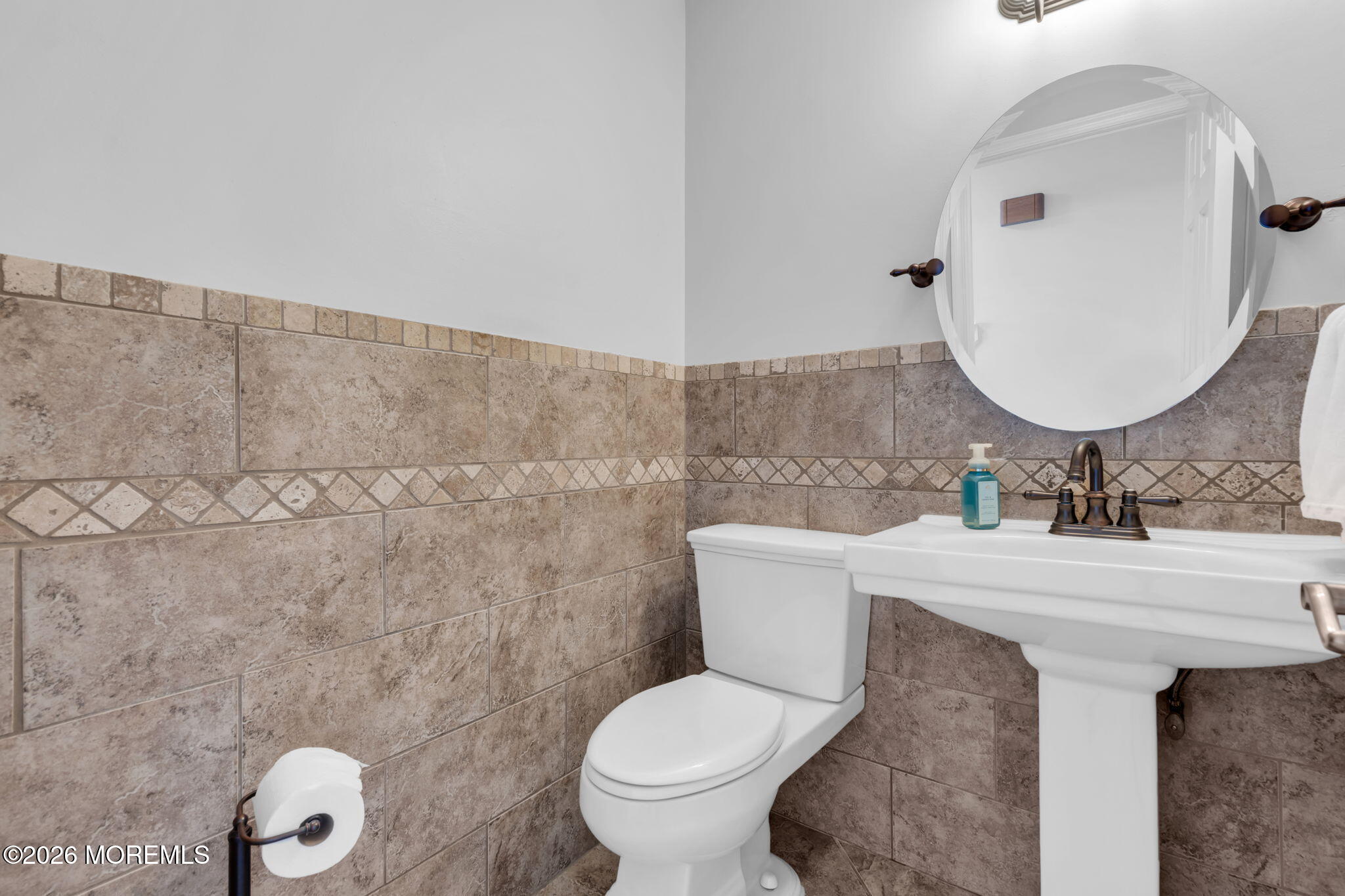 38 Hyer Court Aberdeen NJ 07747
