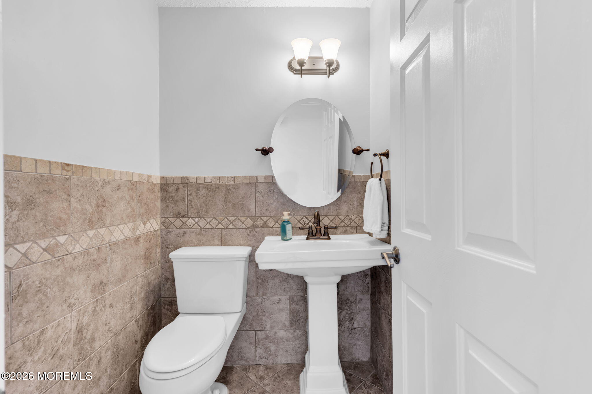 38 Hyer Court Aberdeen NJ 07747