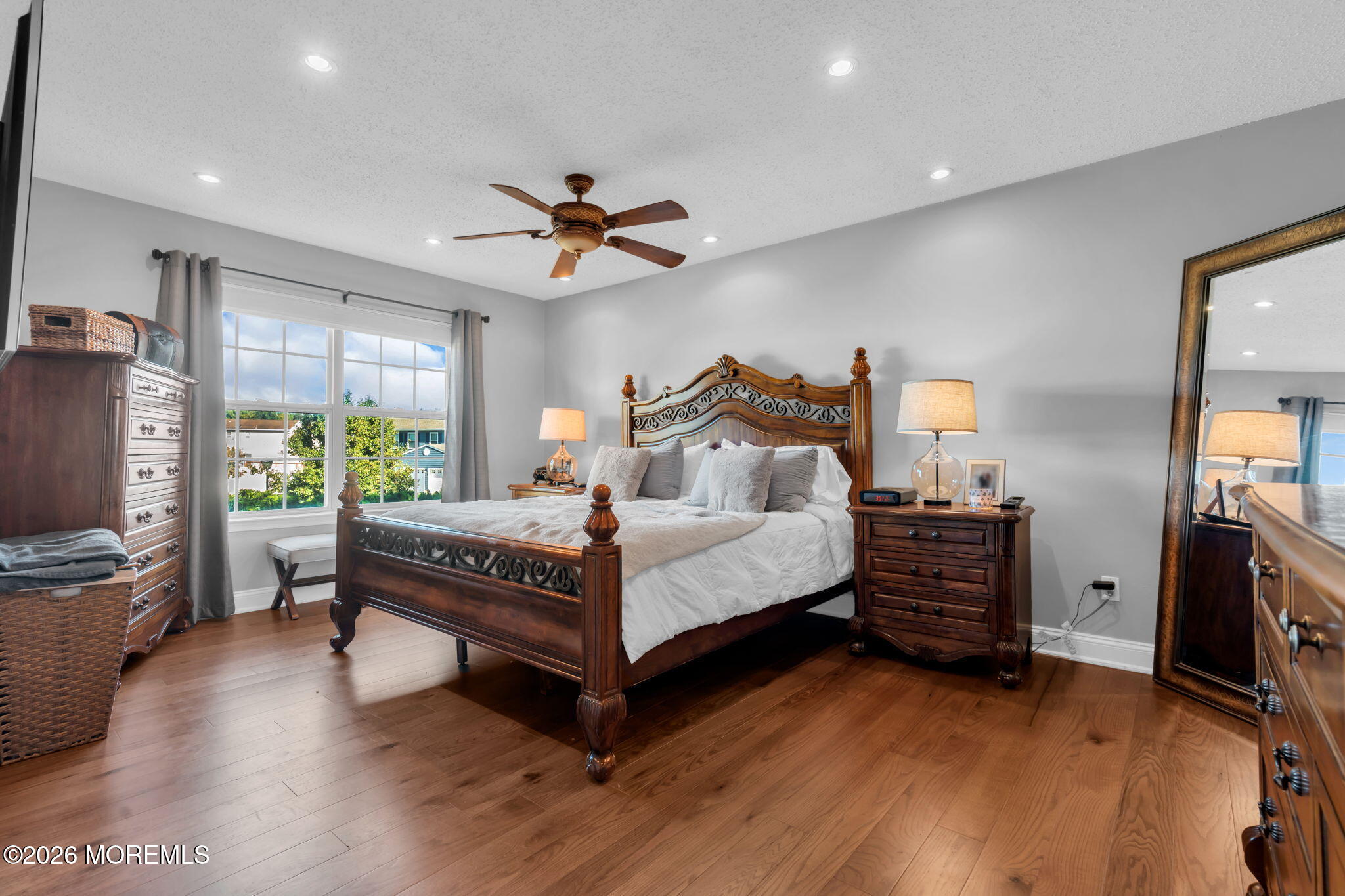 38 Hyer Court Aberdeen NJ 07747