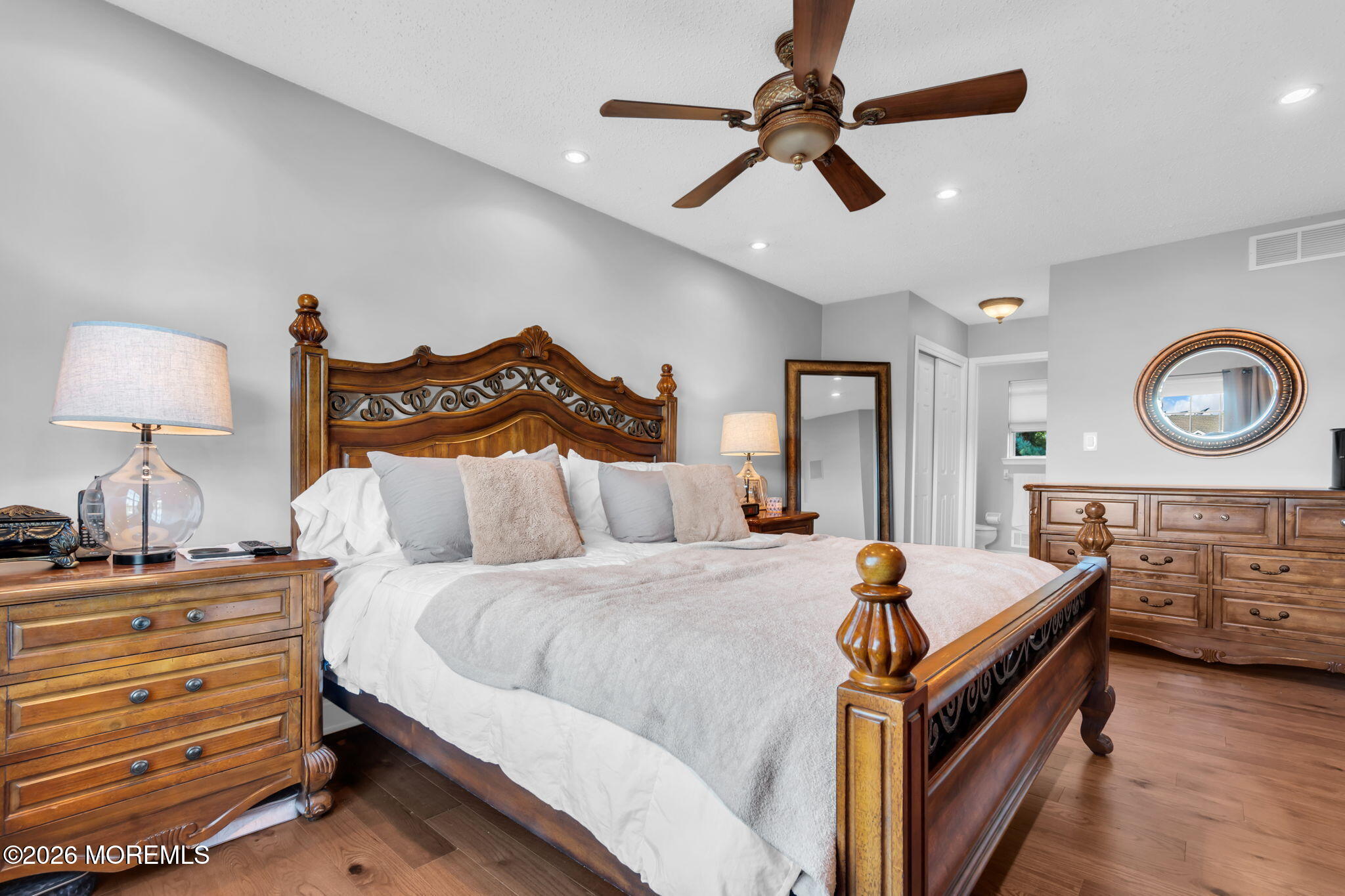 38 Hyer Court Aberdeen NJ 07747