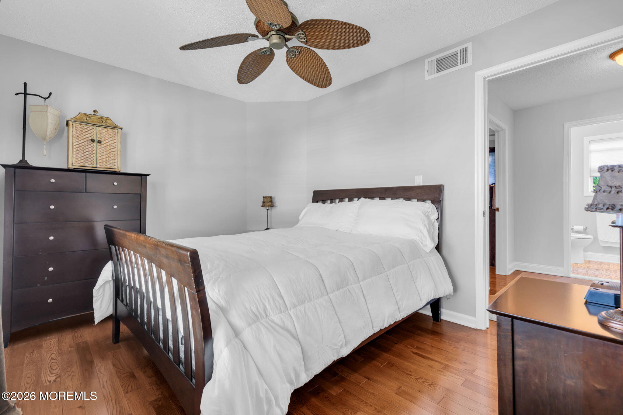 38 Hyer Court Aberdeen NJ 07747