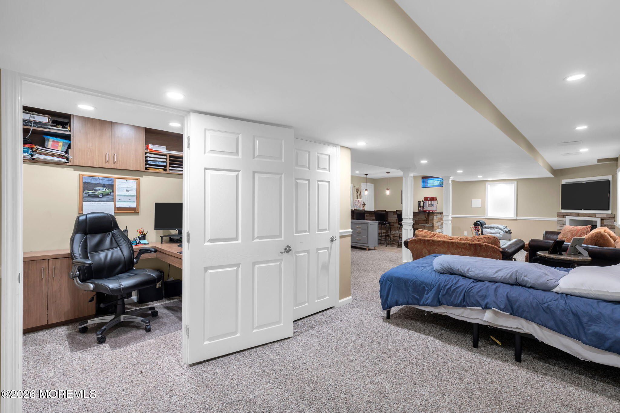 38 Hyer Court Aberdeen NJ 07747