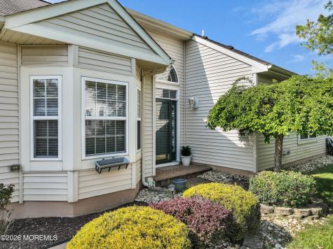 9 Florian Court Manchester NJ 08759