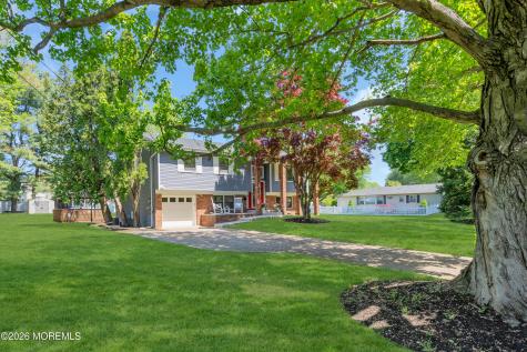 93 Woodcrest Drive Freehold NJ 07728