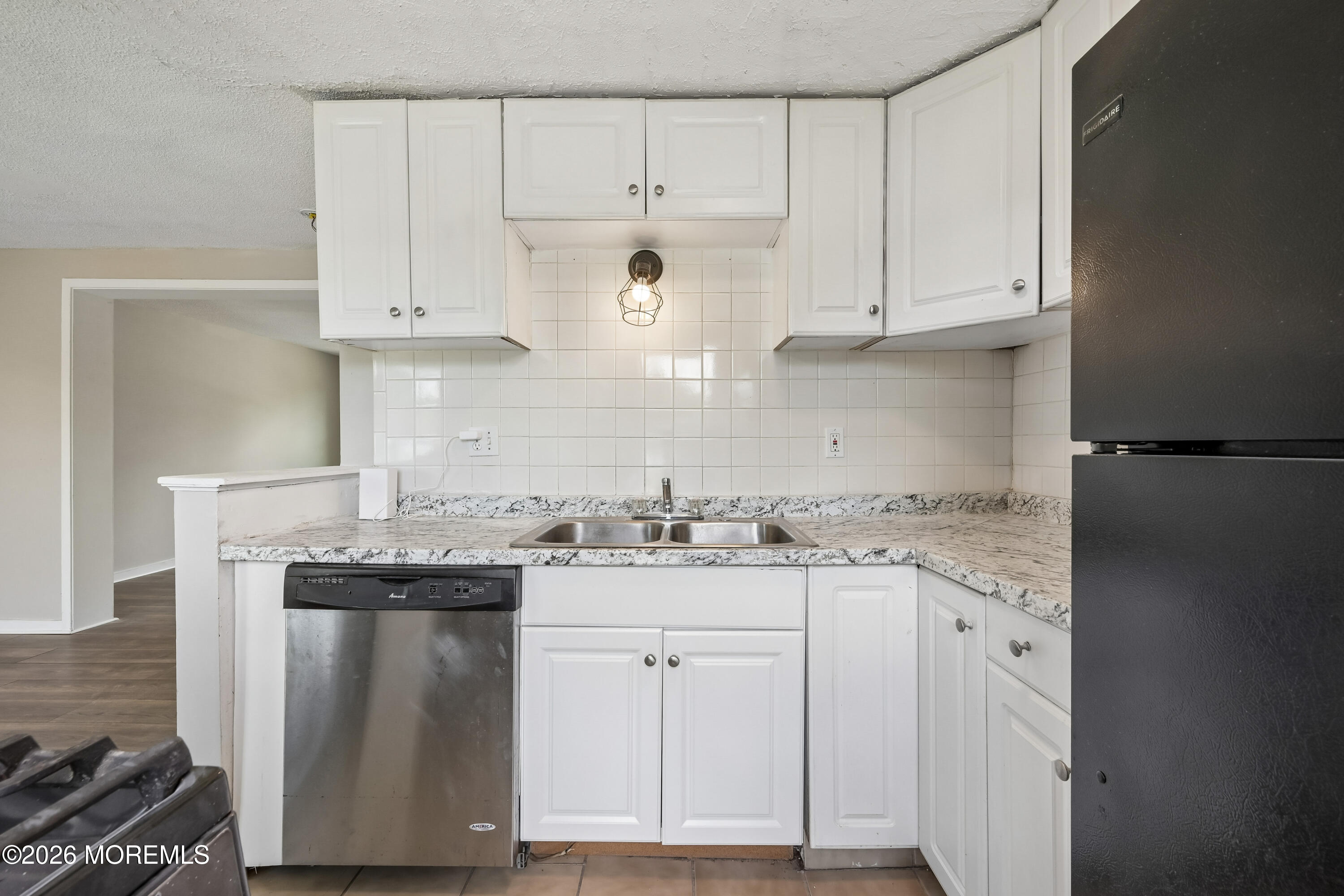 23 Theresa Court Galloway NJ 08205