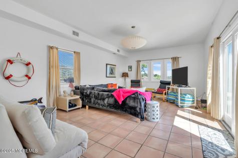 405 Sunset Drive S Berkeley NJ 08721