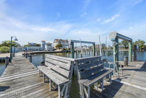 405 Sunset Drive S Berkeley NJ 08721