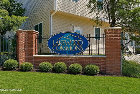 187 Coles Way Lakewood NJ 08701