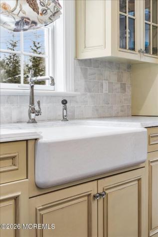 27 Fox Hill Road Middletown NJ 07748