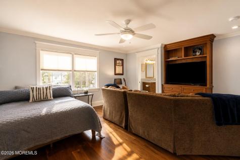 27 Fox Hill Road Middletown NJ 07748