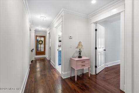 27 Fox Hill Road Middletown NJ 07748