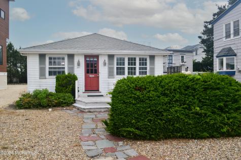 271 N 18th Street Surf City NJ 08008