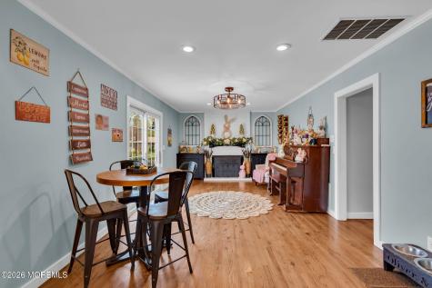 4 Oak Leaf Lane Toms River NJ 08755