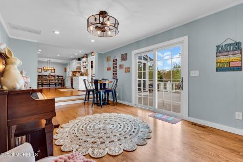 4 Oak Leaf Lane Toms River NJ 08755