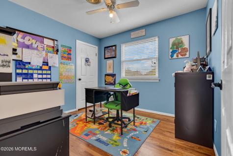 4 Oak Leaf Lane Toms River NJ 08755
