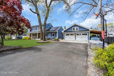 4 Oak Leaf Lane Toms River NJ 08755