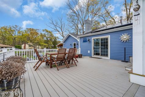 4 Oak Leaf Lane Toms River NJ 08755
