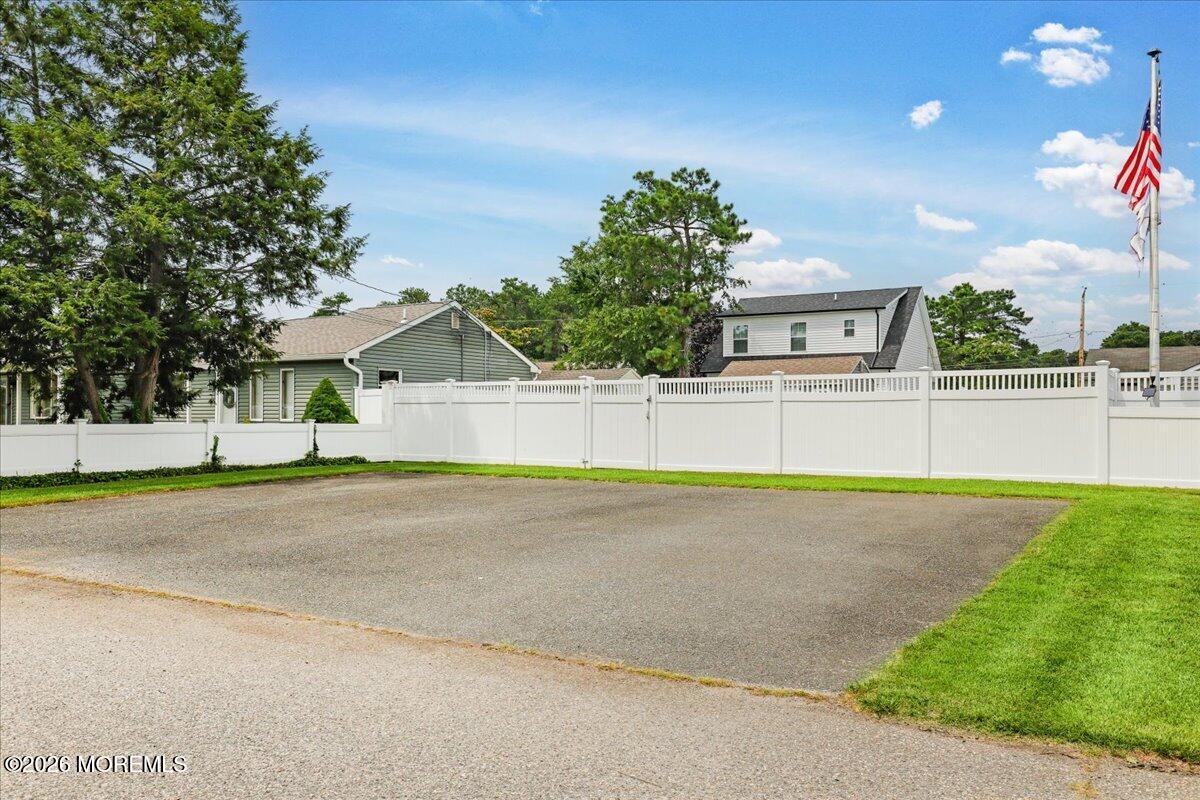 1633 2nd Avenue Toms River NJ 08757