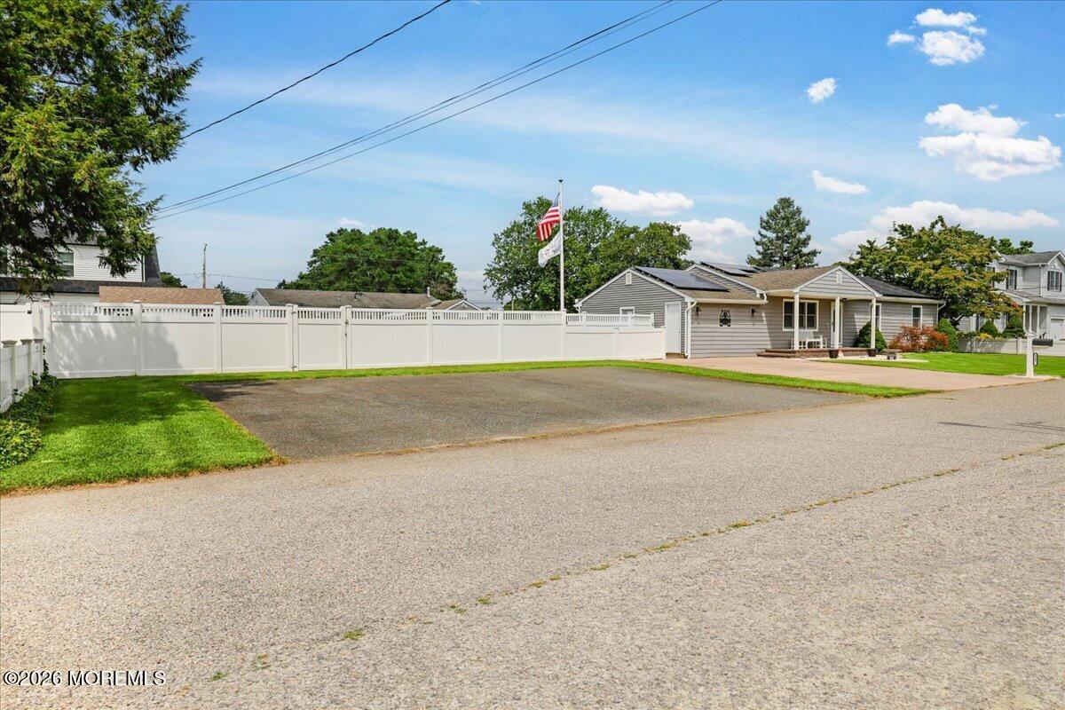 1633 2nd Avenue Toms River NJ 08757