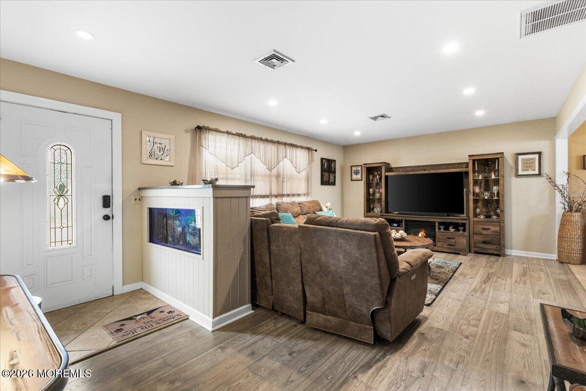 1633 2nd Avenue Toms River NJ 08757
